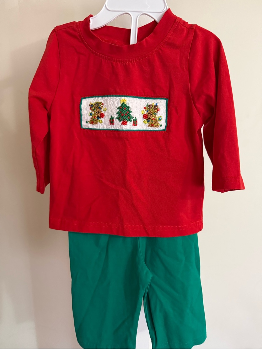 Smocked or Not Smocked Christmas Outfit